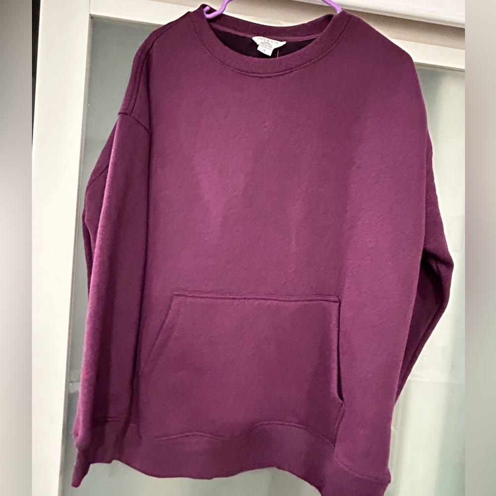 (nwt) women magenta crew neck size XL